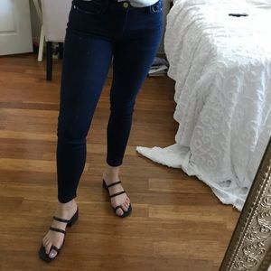 FRAME CROPPED SKINNY JEANS!